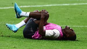 喊声甚至是 喊声甚至是